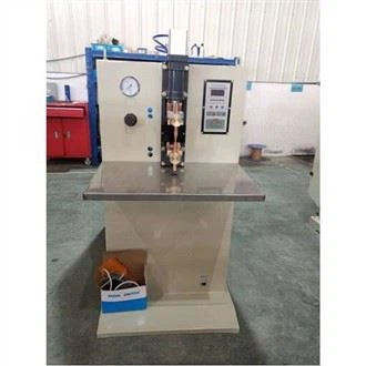 Как да регулирате напрежението на Min Capacitor Discharge Welder?